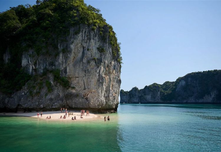 Tắm Biển